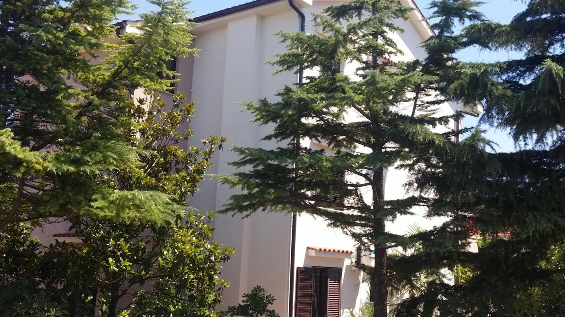 Scenic And Refined Krk Apartment With Terrace Krk Town
